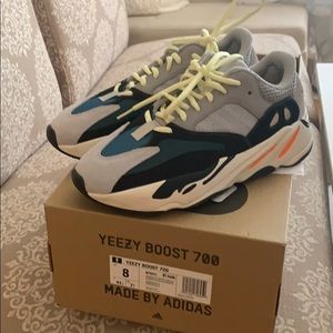 Yeezy wave runner 700 solid grey